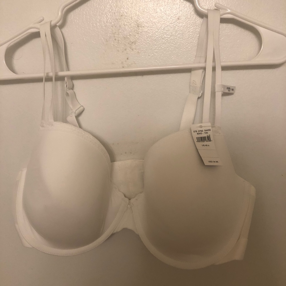 BRAND NEW WITH TAGS: aerie bra 40C